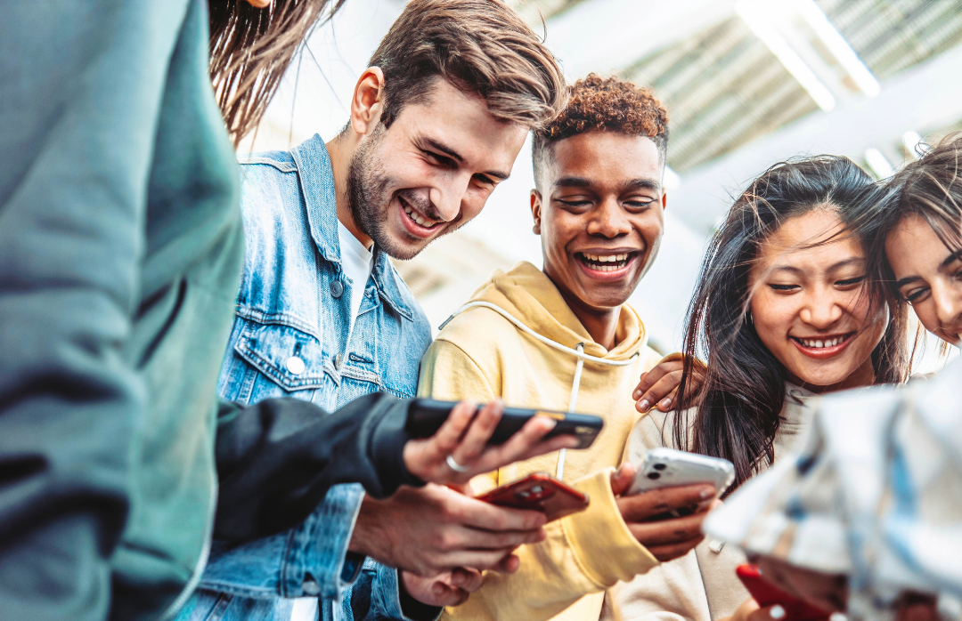 students using rentnconnect eSIM during universiade in turin italy